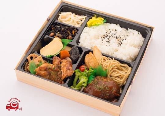 お弁当メニュー タルタル南蛮と赤魚の西京焼 1,018円(税込1,100円)