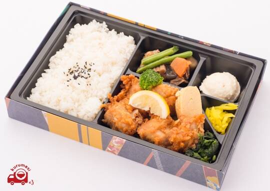 お弁当メニュー タルタル南蛮と赤魚の西京焼 1,018円(税込1,100円)